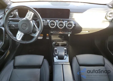 2019 Mercedes-Benz A 220 z USA, uszkodzony, nr VIN WDD3G4EB1KW002369